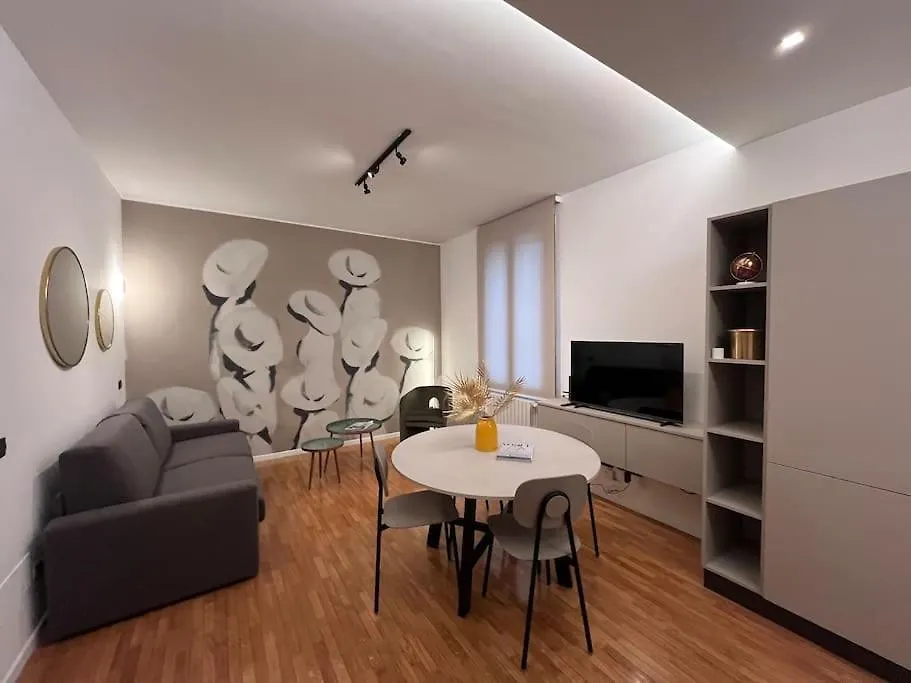 Apartment Aurora Rho Fiera Mediolan
