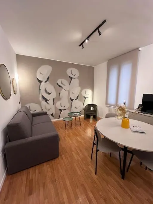 Apartment Aurora Rho Fiera Milão