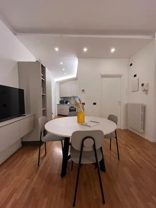 Apartment Aurora Rho Fiera Milão